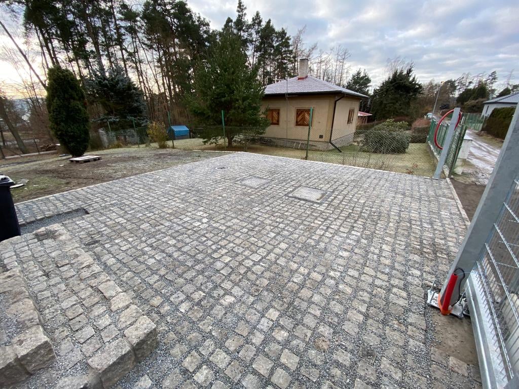 Žulová kostka