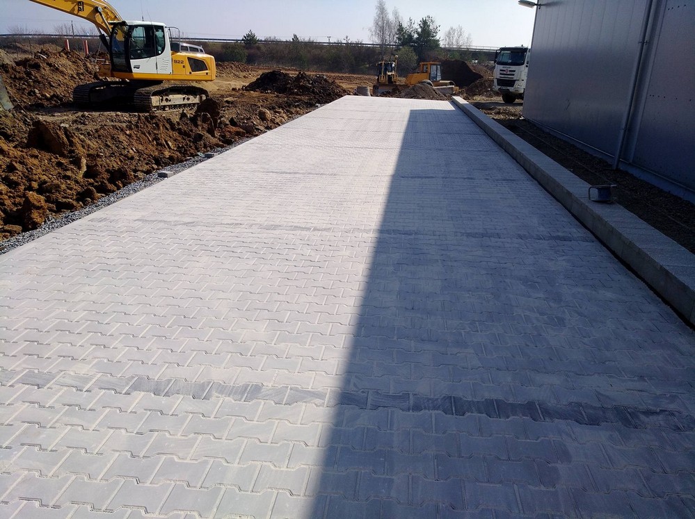 Realizace parkovišť DYKA Velká Dobrá – dlažba Kost